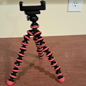 Flexible Tripod for iPhones, Android Devices